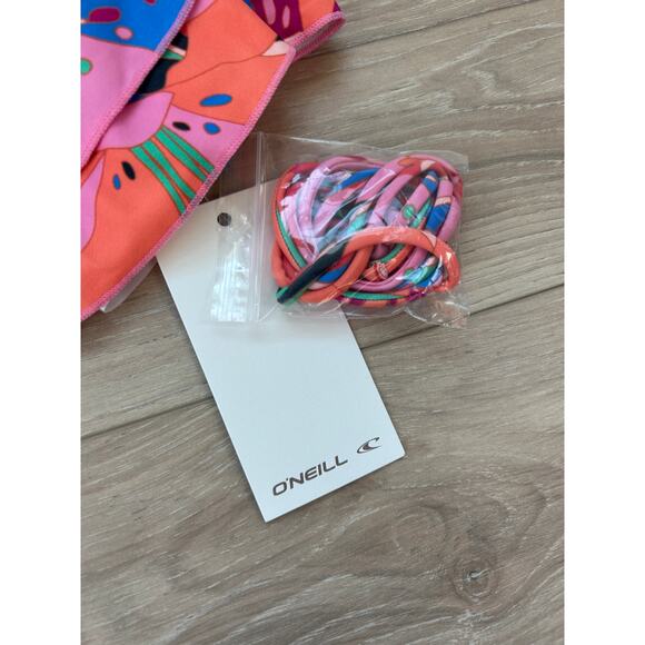 O'Neill Cabana Floral Diaz Bandeau Top NWT Size Small - Picture 3 of 6